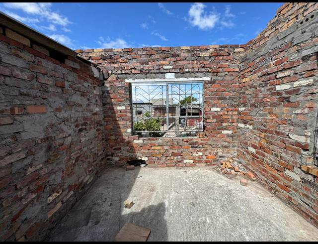 318M² VACANT LAND FOR SALE IN ELECTRIC CITY